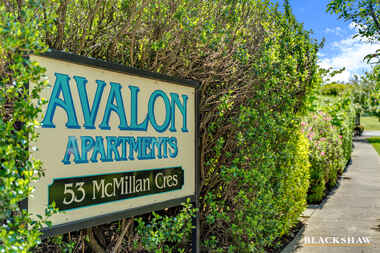 40/53 McMillan Crescent Griffith