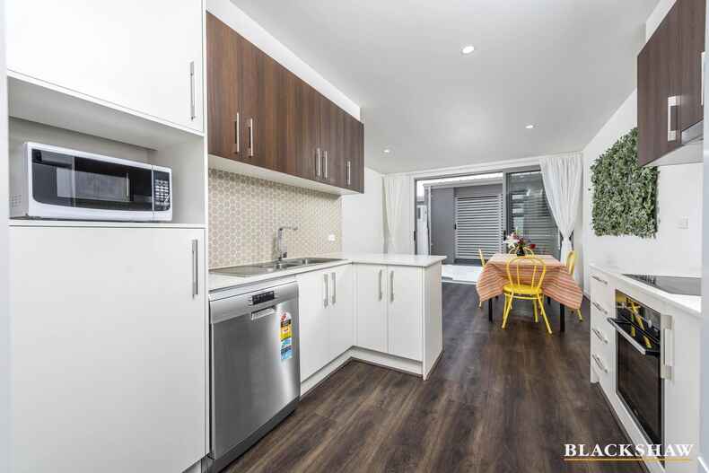 58/124 John Gorton Drive Coombs