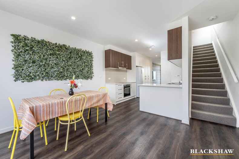 58/124 John Gorton Drive Coombs