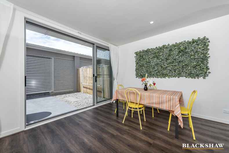 58/124 John Gorton Drive Coombs