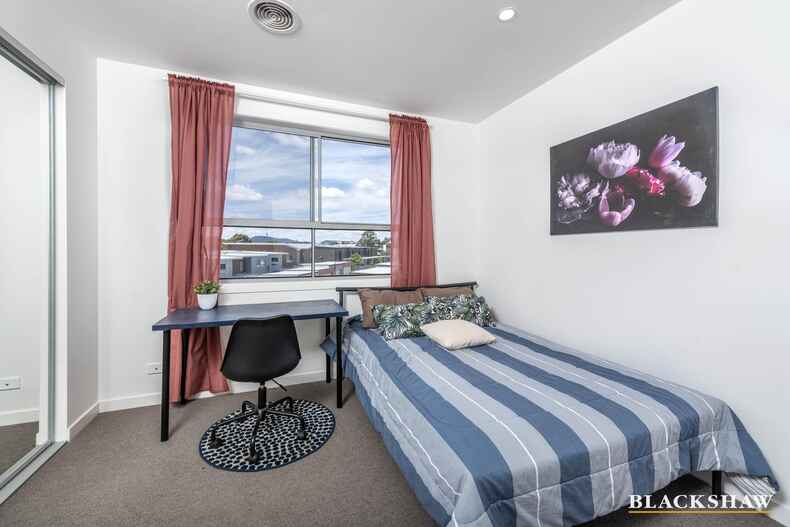 58/124 John Gorton Drive Coombs