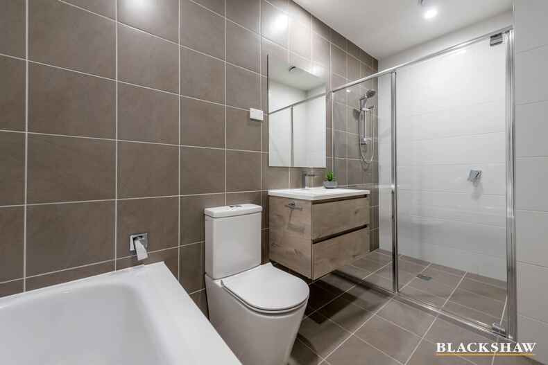 58/124 John Gorton Drive Coombs