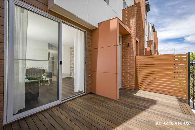 58/124 John Gorton Drive Coombs