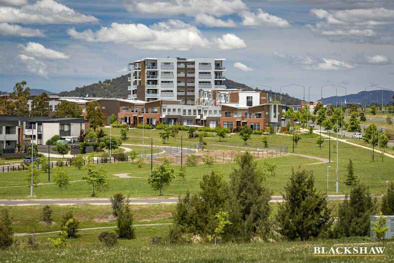58/124 John Gorton Drive Coombs