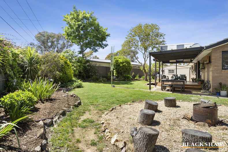 11 Carrodus Street Fraser