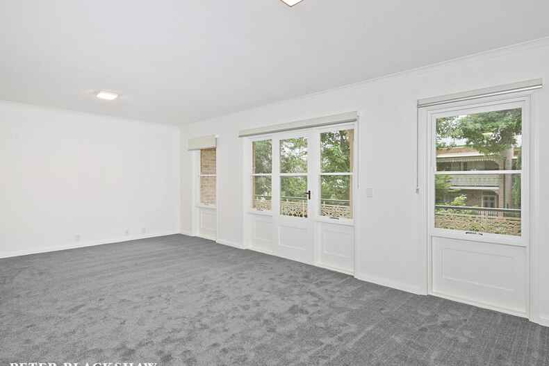 24/3 Allambee Street Reid