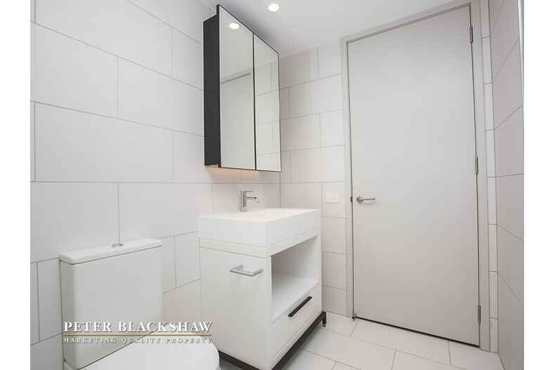 25/6 Trevillan Quay Kingston