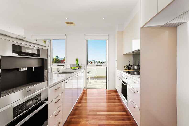 63/71 Giles Street Kingston