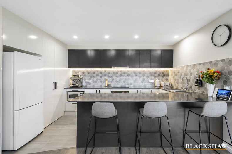 7/49 Fullston Way Holt