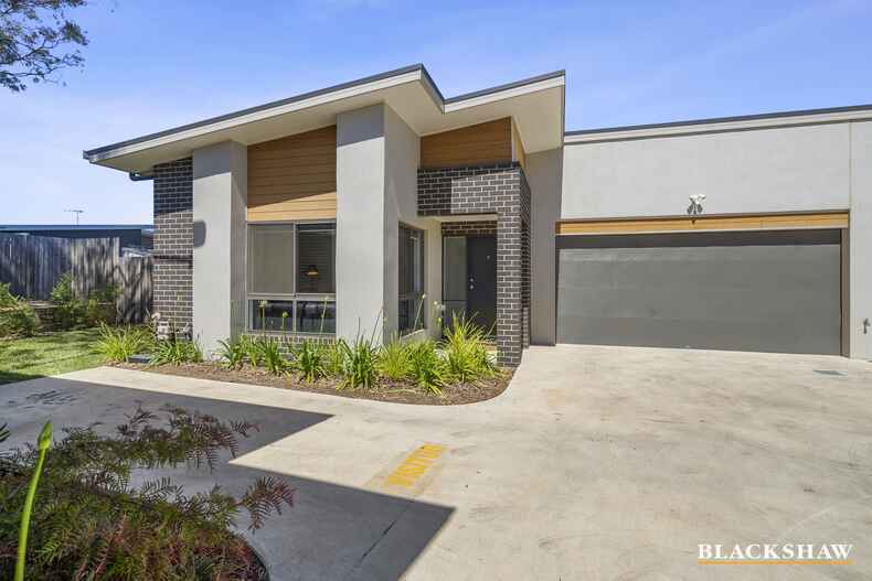 7/49 Fullston Way Holt