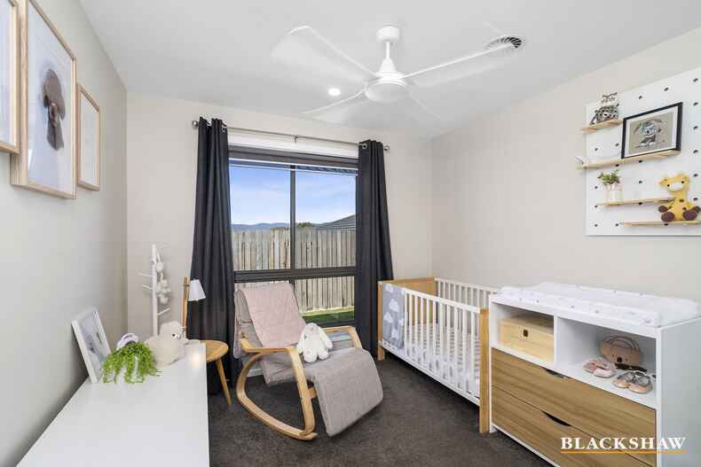7/49 Fullston Way Holt