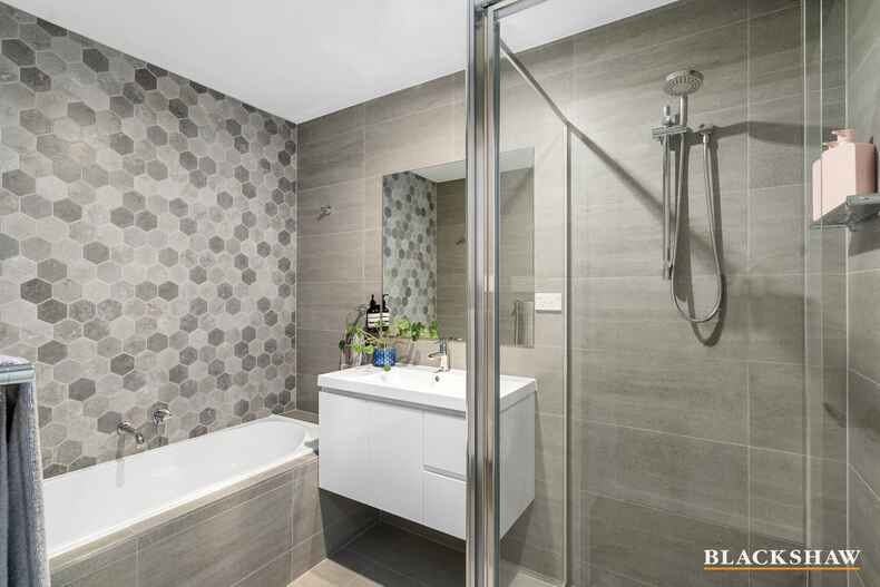 7/49 Fullston Way Holt