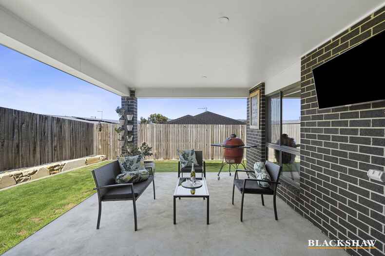 7/49 Fullston Way Holt