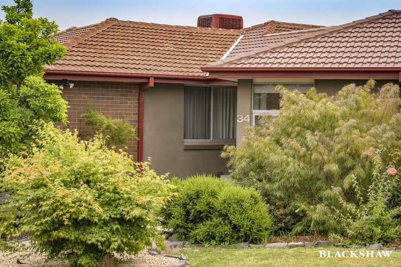 34 Werribee Crescent Farrer