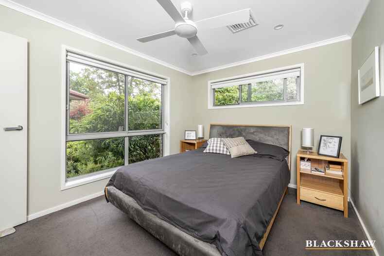 34 Werribee Crescent Farrer