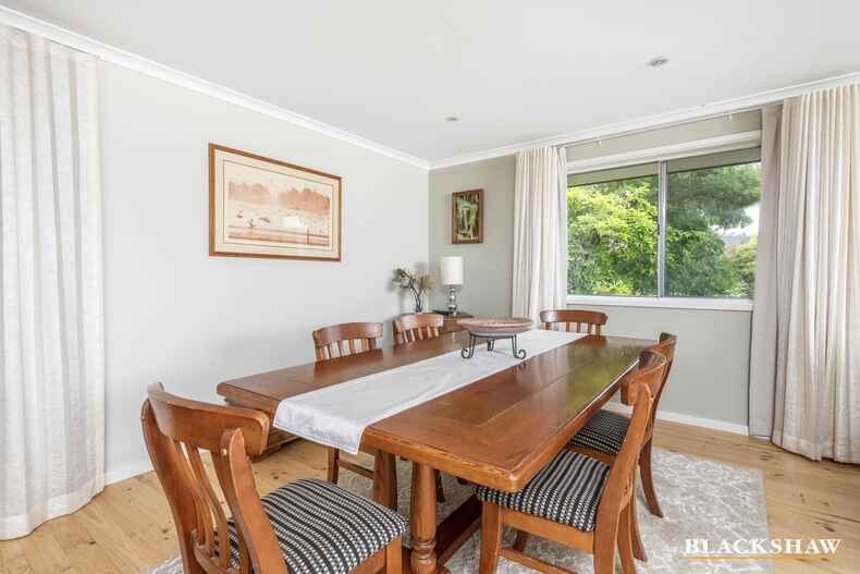 34 Werribee Crescent Farrer