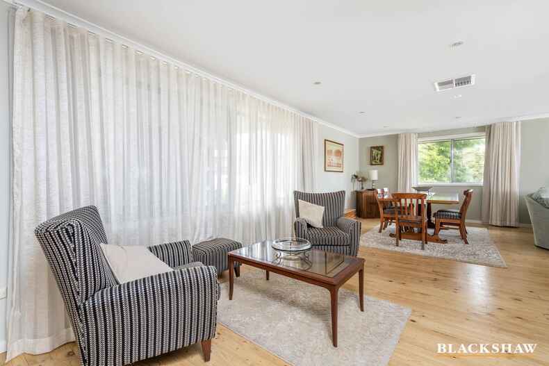 34 Werribee Crescent Farrer