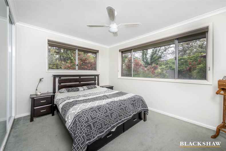 34 Werribee Crescent Farrer