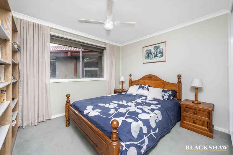 34 Werribee Crescent Farrer
