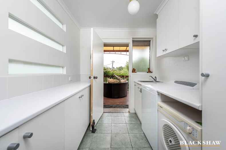 34 Werribee Crescent Farrer