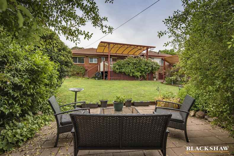 34 Werribee Crescent Farrer