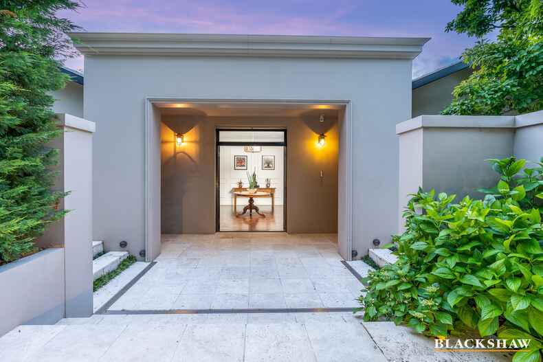 95 Strickland Crescent Deakin 95 Strickland Crescent Deakin