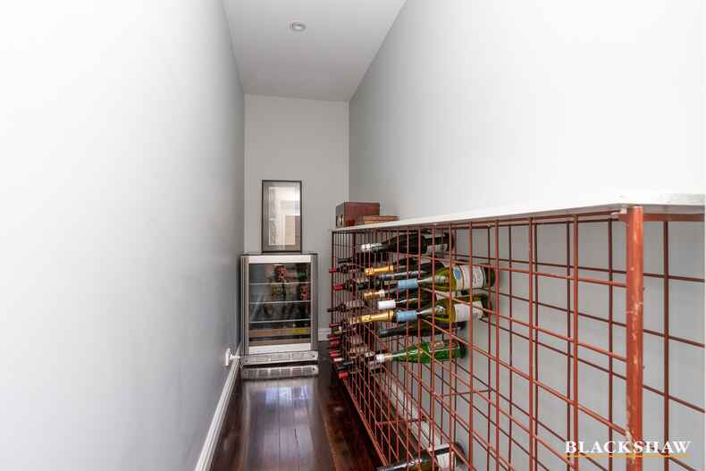 95 Strickland Crescent Deakin 95 Strickland Crescent Deakin