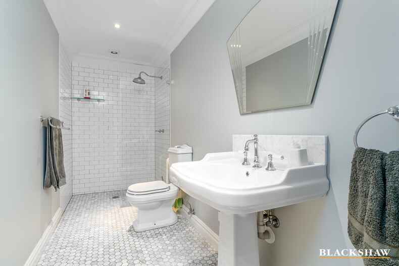 95 Strickland Crescent Deakin 95 Strickland Crescent Deakin