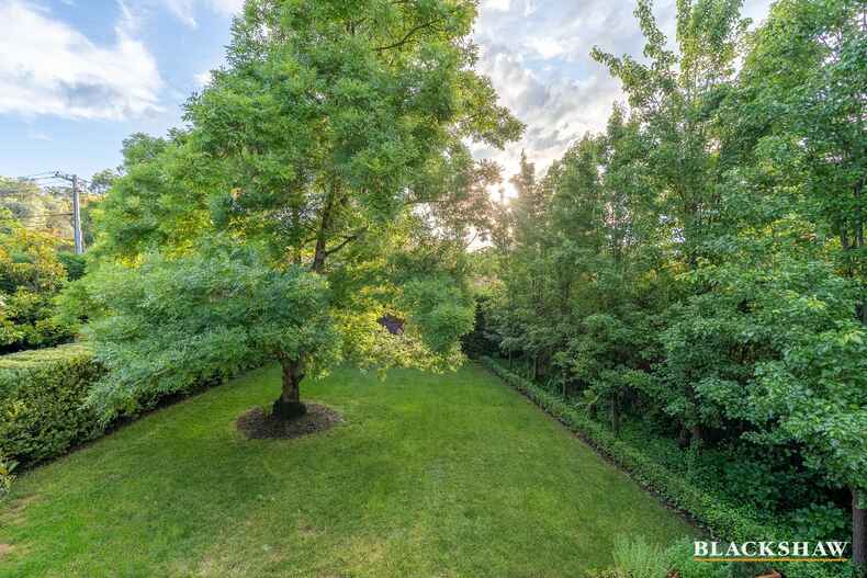 95 Strickland Crescent Deakin 95 Strickland Crescent Deakin