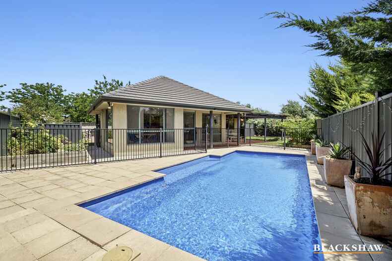 37 Freda Bennett Circuit Nicholls