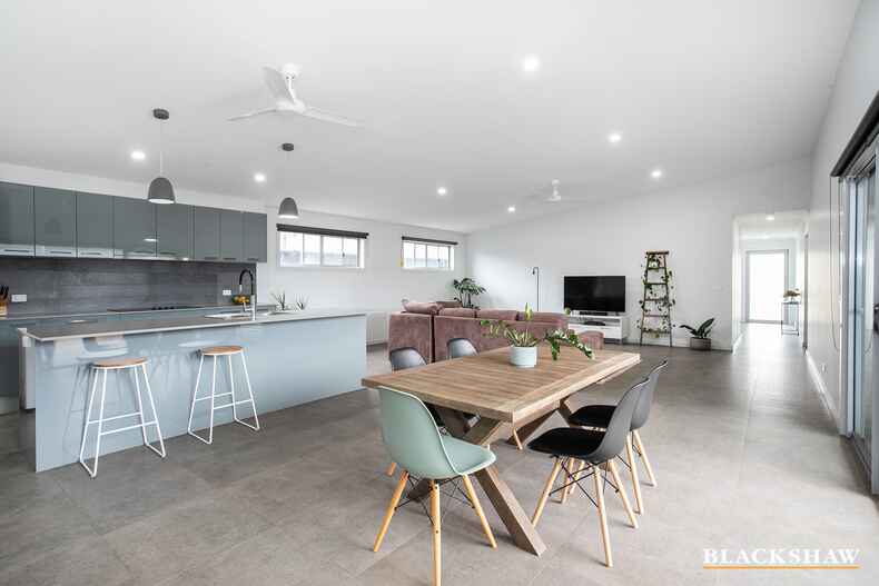 22 Gillan Grove Broulee