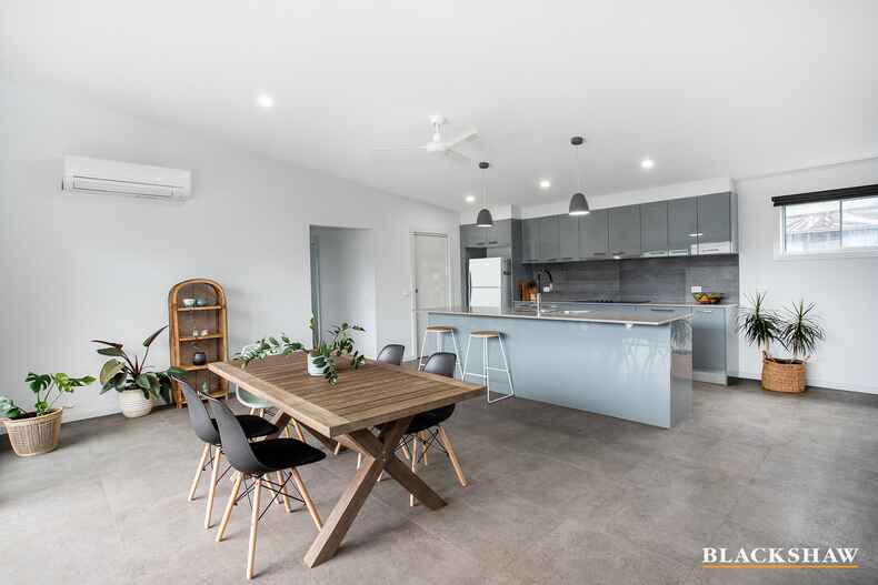 22 Gillan Grove Broulee
