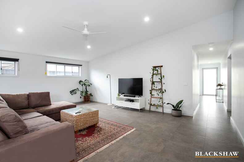 22 Gillan Grove Broulee