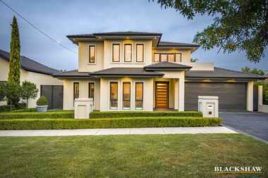 8 Nathan Street Deakin