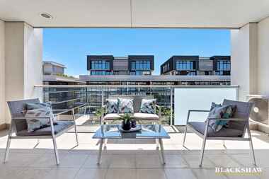 52/71 Giles Street Kingston