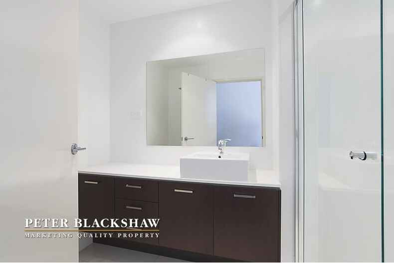 56/71 Giles Street Kingston