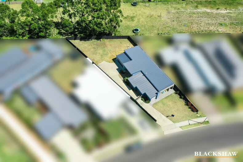 22 Gillan Grove Broulee