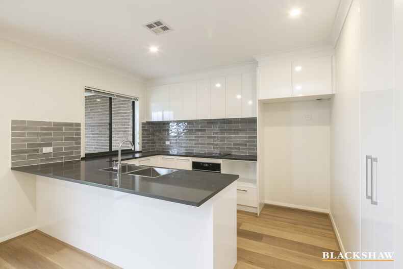 28 Dragon Street Throsby