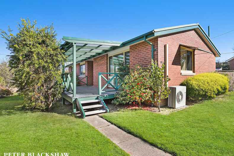 13 Cassinia Street O'Connor