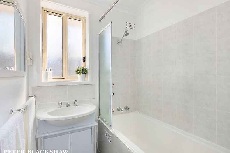 13 Cassinia Street O'Connor