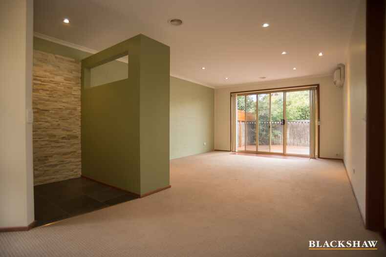 16/7 McClintock Street Lyneham
