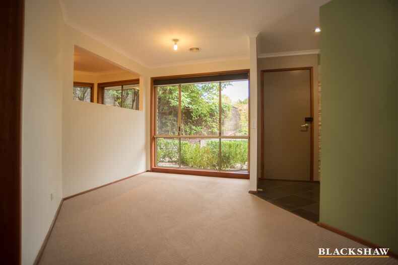16/7 McClintock Street Lyneham