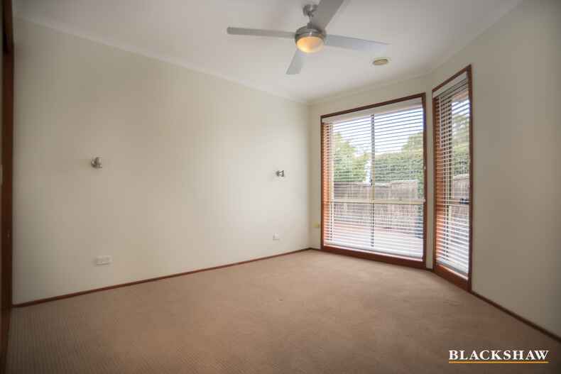 16/7 McClintock Street Lyneham