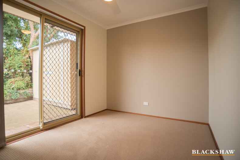 16/7 McClintock Street Lyneham