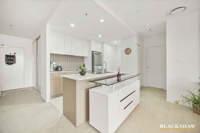 49/7 Irving Street Phillip