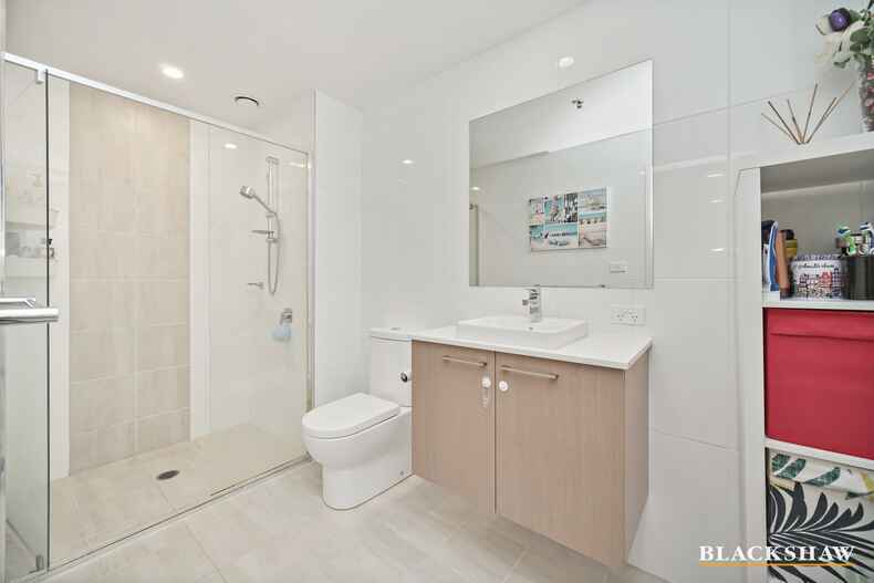 49/7 Irving Street Phillip
