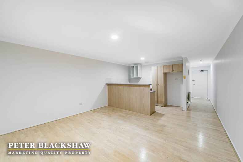 12/12 Albermarle Place Phillip