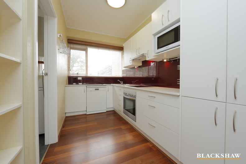 4/5 Garran Place Garran