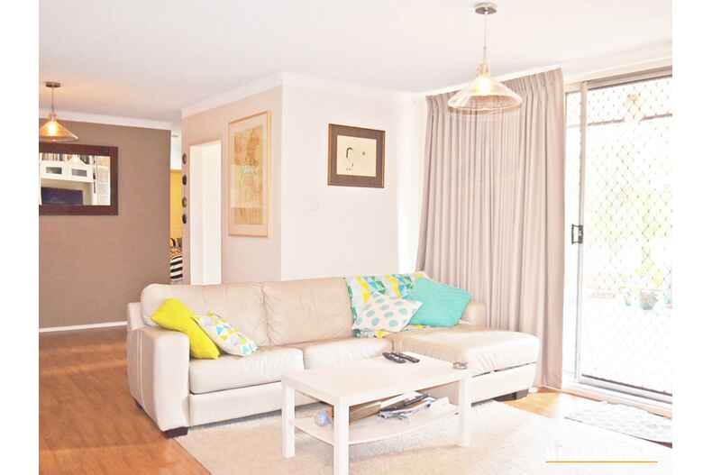 2/99 Canberra Avenue Griffith
