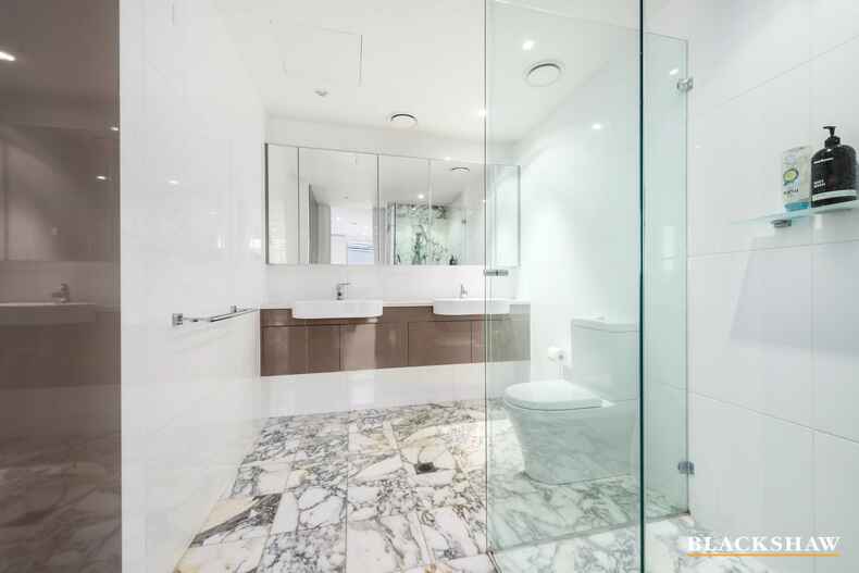 145/11 Trevillian Quay Kingston